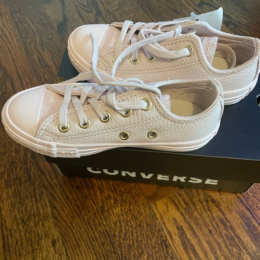 NWT Pink Leather Converse